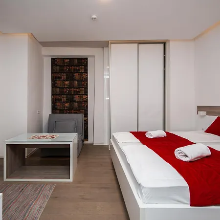 Apartment Modern And Design Near Cathedral Sarajevo