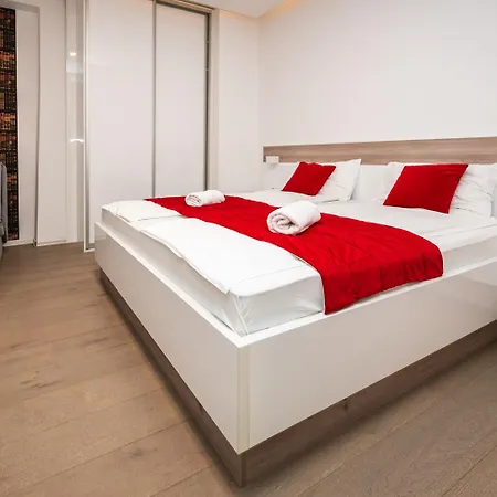 Modern And Design Near Cathedral *