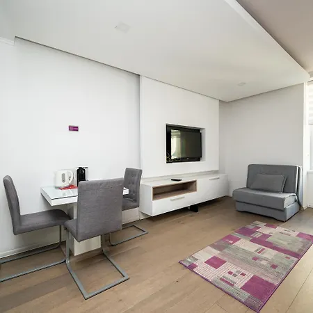 Apartment Modern And Design Near Cathedral