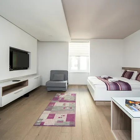 Apartment Modern And Design Near Cathedral